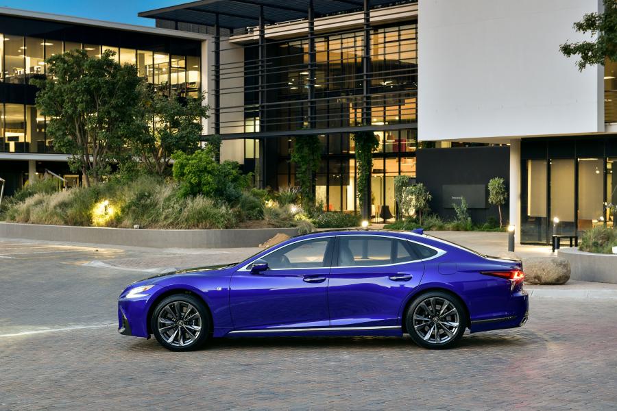  Lexus LS500 F-Sport 2019 года  (ZA) (фото 21 из 40)